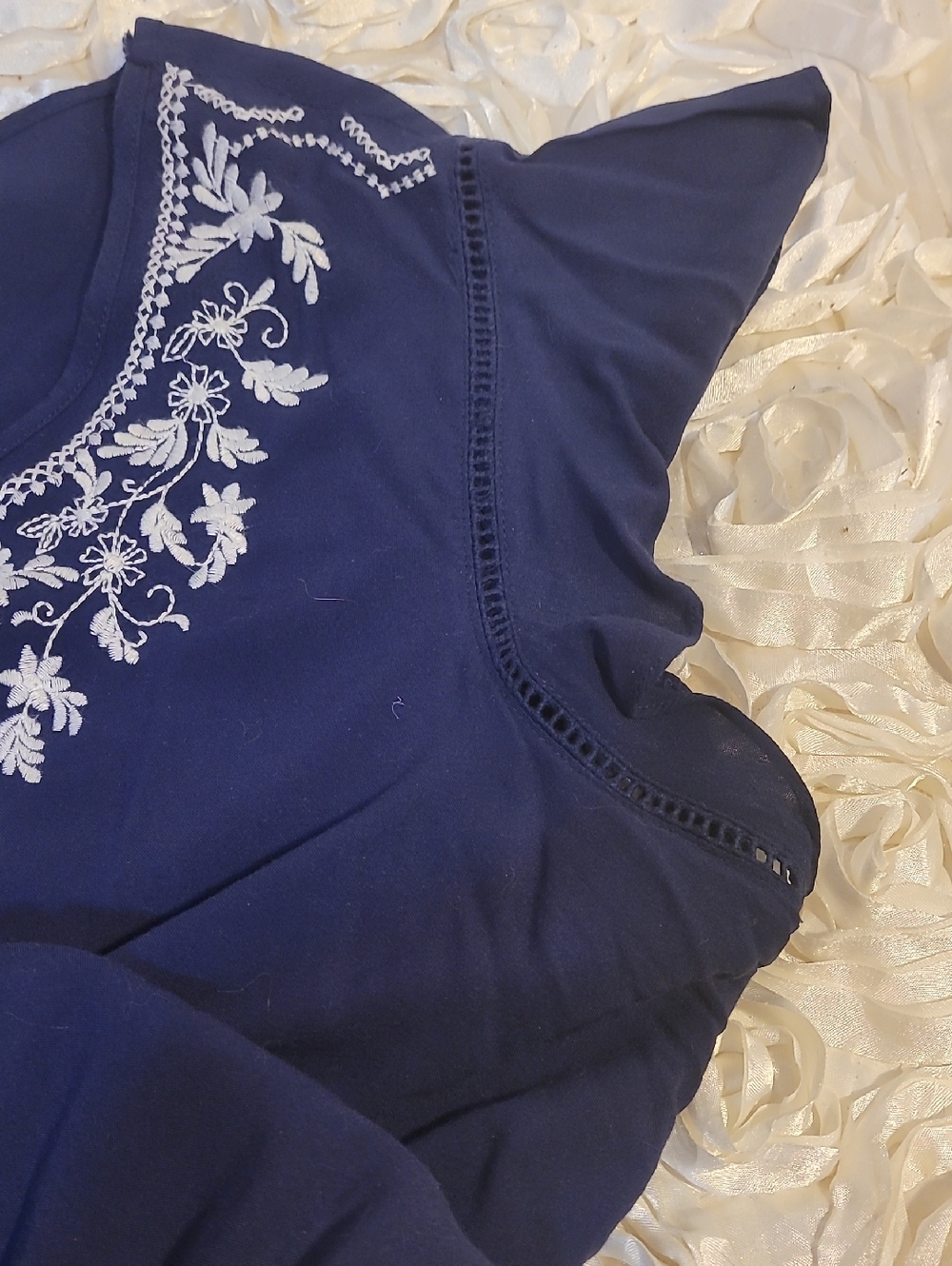 Time And Tru Womens Blouse Top Embroidered - Picture 13 of 14